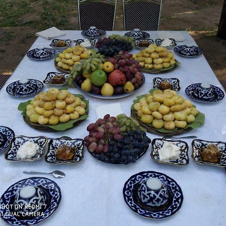 Uvaysiy Family Guest House Marghilon Exterior foto